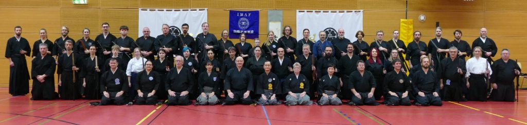 Gruppenbild vom IMAF-IAIDO YOKOHAMA-GERMANY Seminar in Regenburg vom 01. bis 03.12.2023